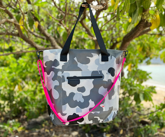 Camo Waterproof Tote Bag with Splash-Proof Zipper