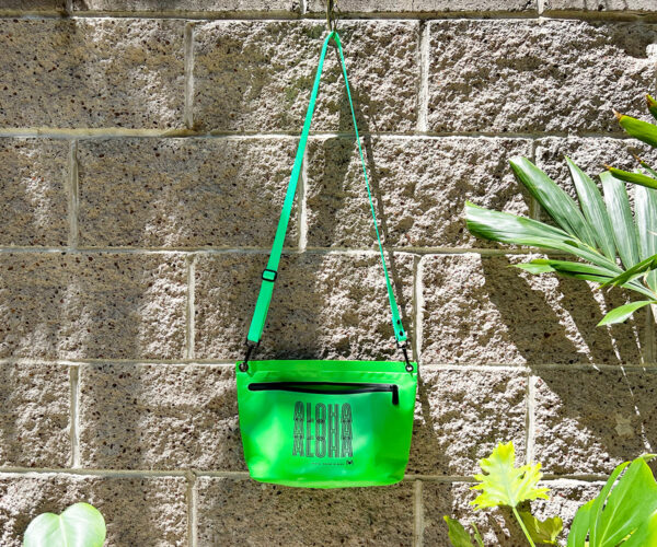 Green Waterproof Pouch with Splash-Proof Zipper - Image 8