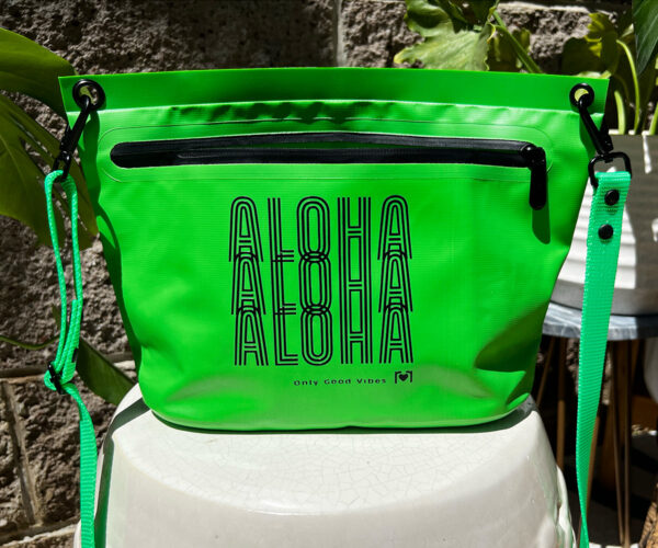 Green Waterproof Pouch with Splash-Proof Zipper - Image 2