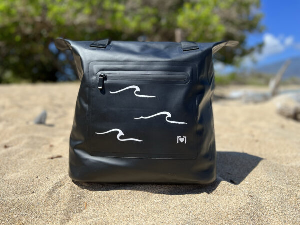 black tote with waves