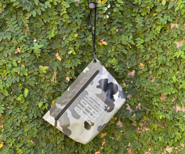 sun yearround camo pouch white aloha hang around