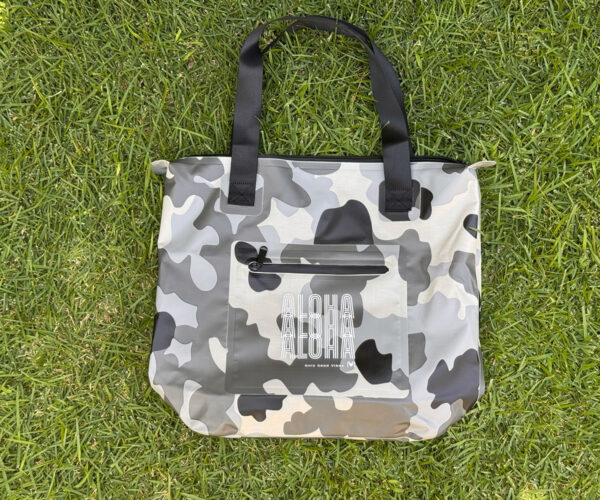 sun yearround camo tote white aloha grass